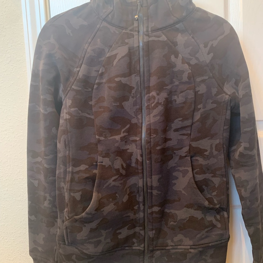 Lululemon camo hoodie